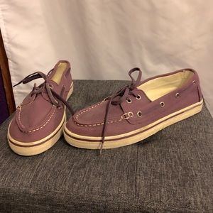 NWOT Purple boat shoes